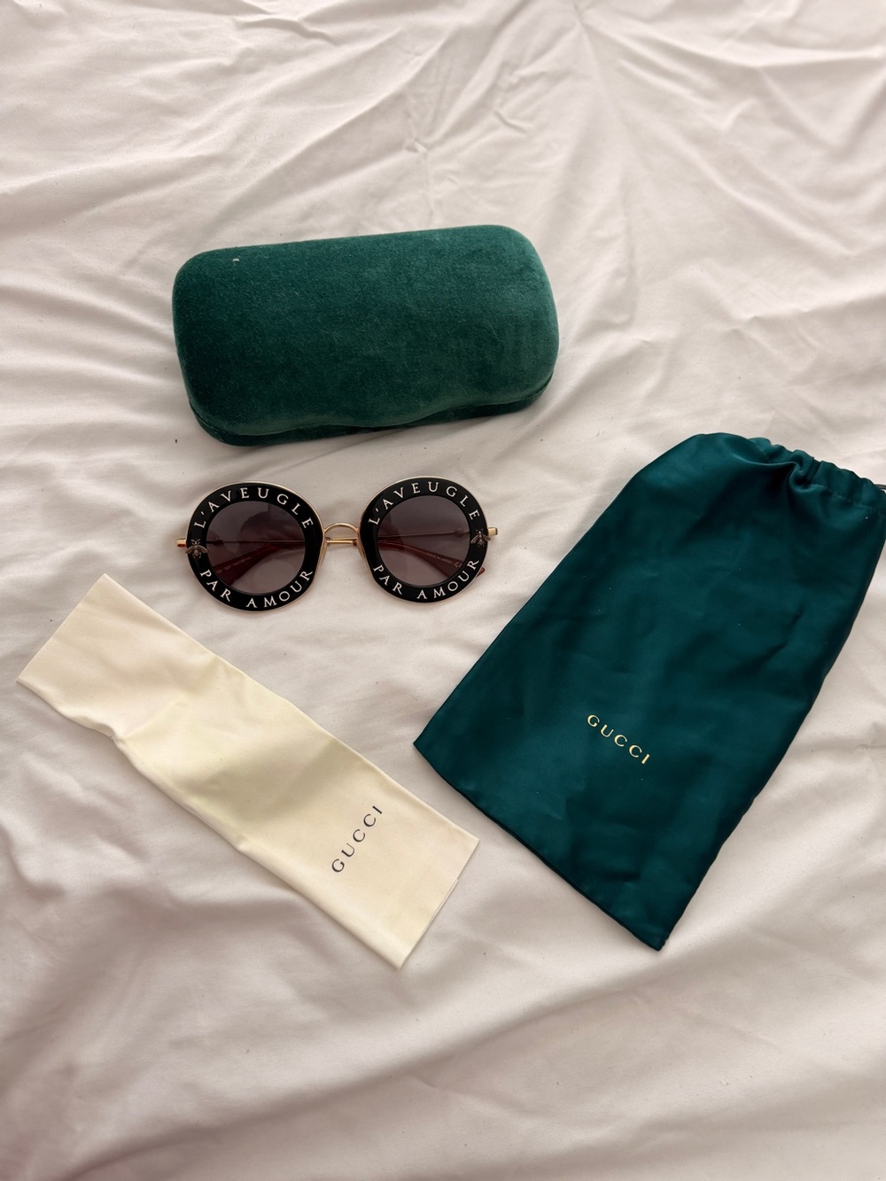 Gucci Black Round 'L'Aveugle Par Amour' Logo Sunglasses with Gold Bridge GG0113S - Picture 6 of 15